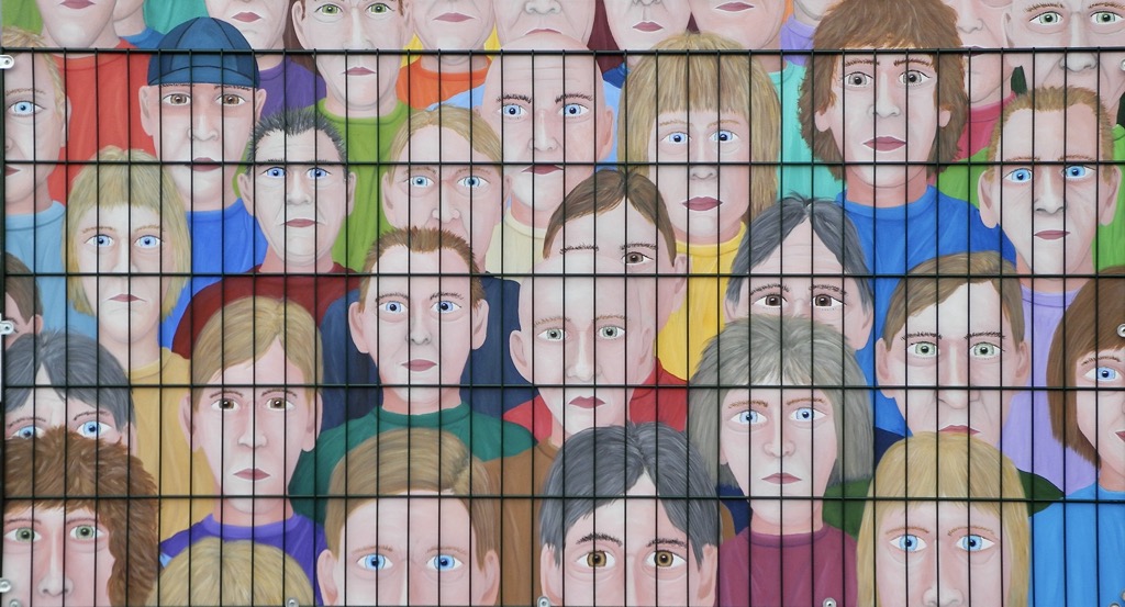 Close, 2022, 200x110cm, Acrylic on canvas,- 2800 € -.jpeg